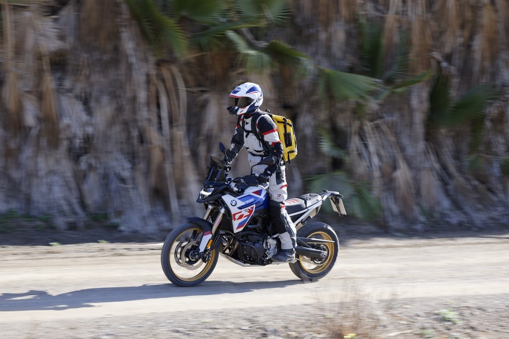 BMW F 900 GS ilk test 2024 - Resim 105