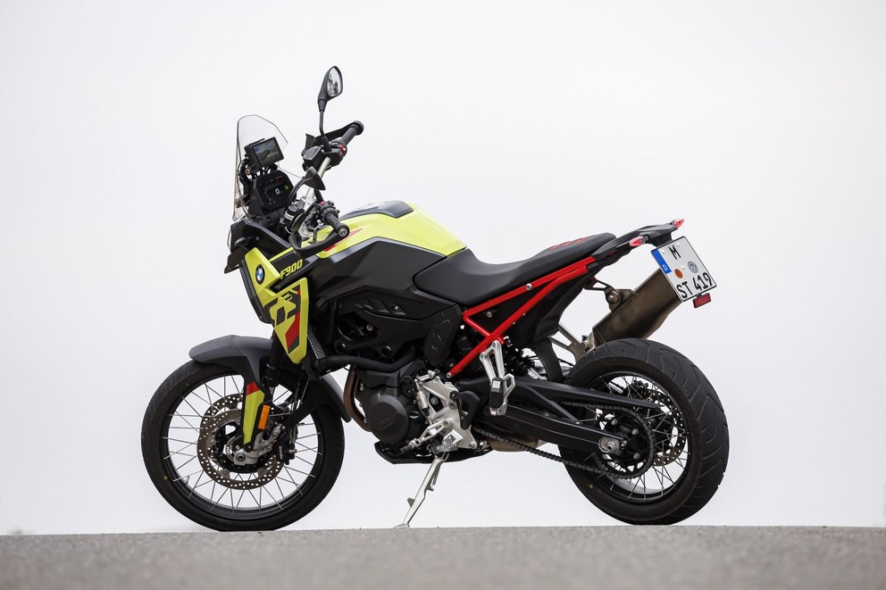 BMW F 900 GS ilk test 2024 - Resim 91