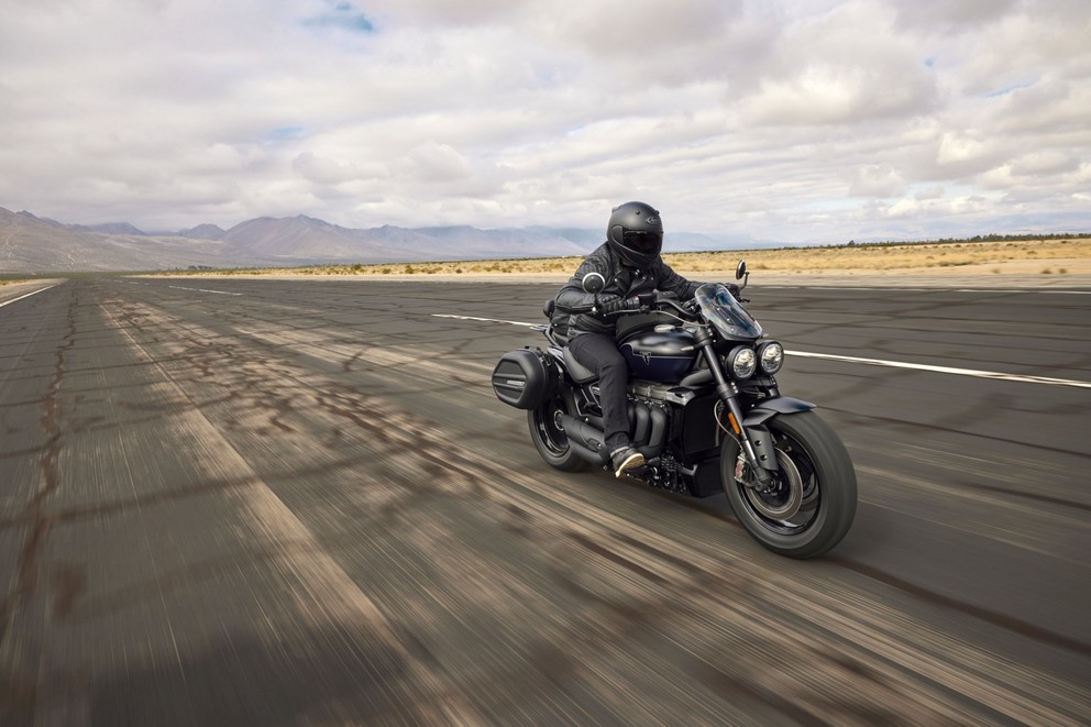 Triumph Rocket 3 R Storm and Rocket 3 GT Storm 2024 - Image 22