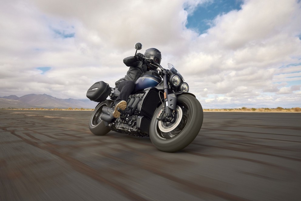 Triumph Rocket 3 R Storm and Rocket 3 GT Storm 2024 - Image 10