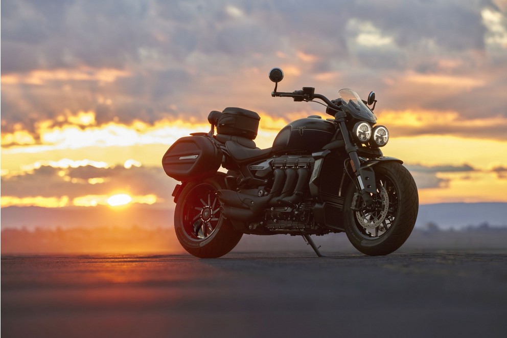 Triumph Rocket 3 R Storm och Rocket 3 GT Storm 2024 - Bild 23