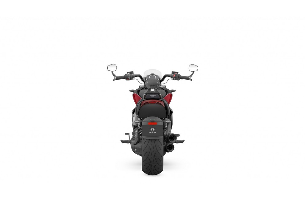 Triumph Rocket 3 R Storm és Rocket 3 GT Storm 2024 - Kép 38