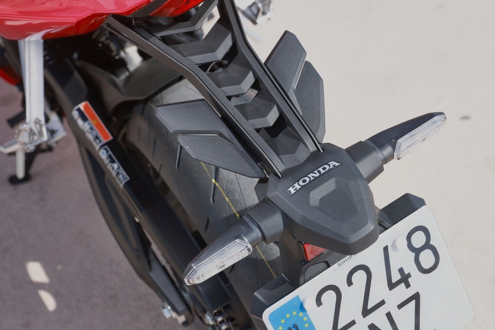 Honda CBR650R E-Clutch Test 2024 - Imagen 6