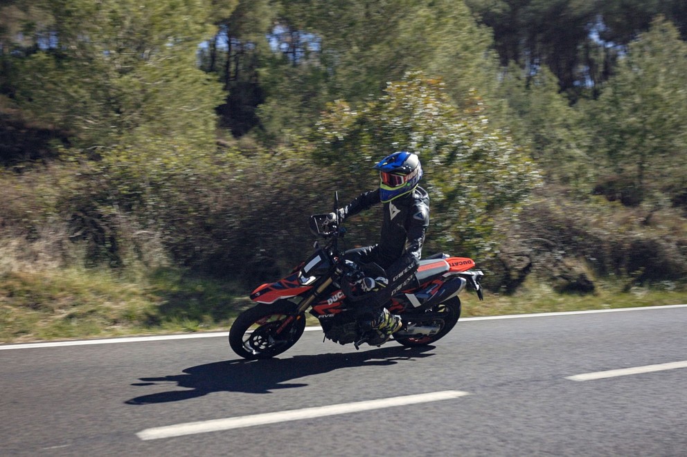 Ducati Hypermotard 698 Mono Alltags-Test 2024 - Bild 9