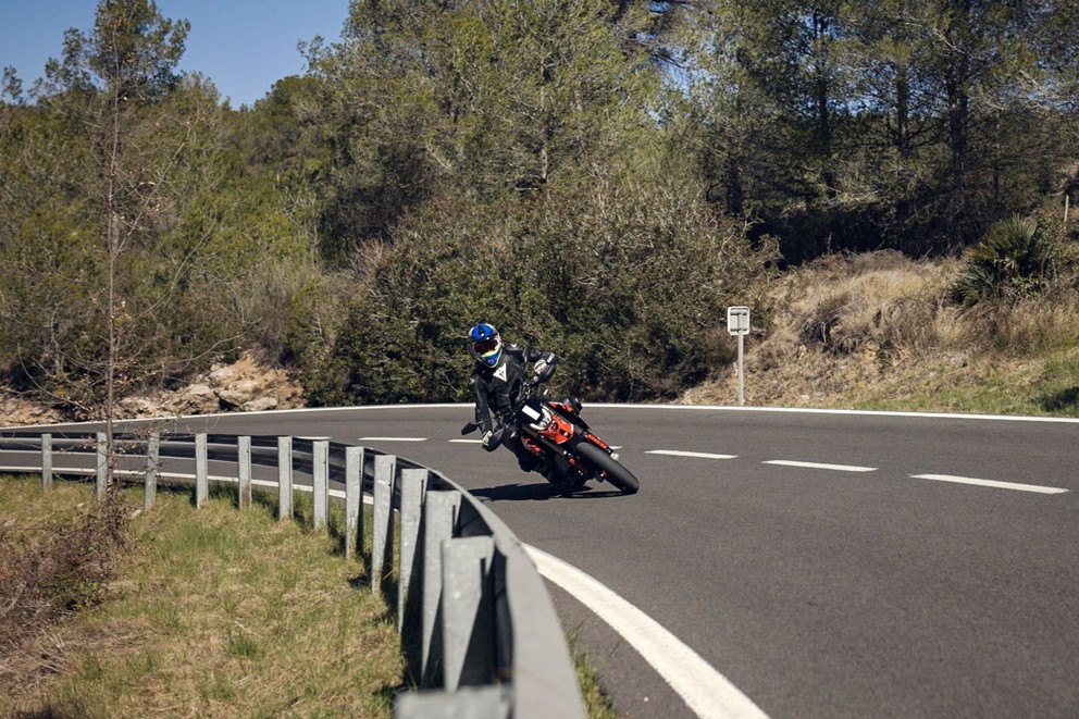 Ducati Hypermotard 698 Mono Alltags-Test 2024 - Bild 39