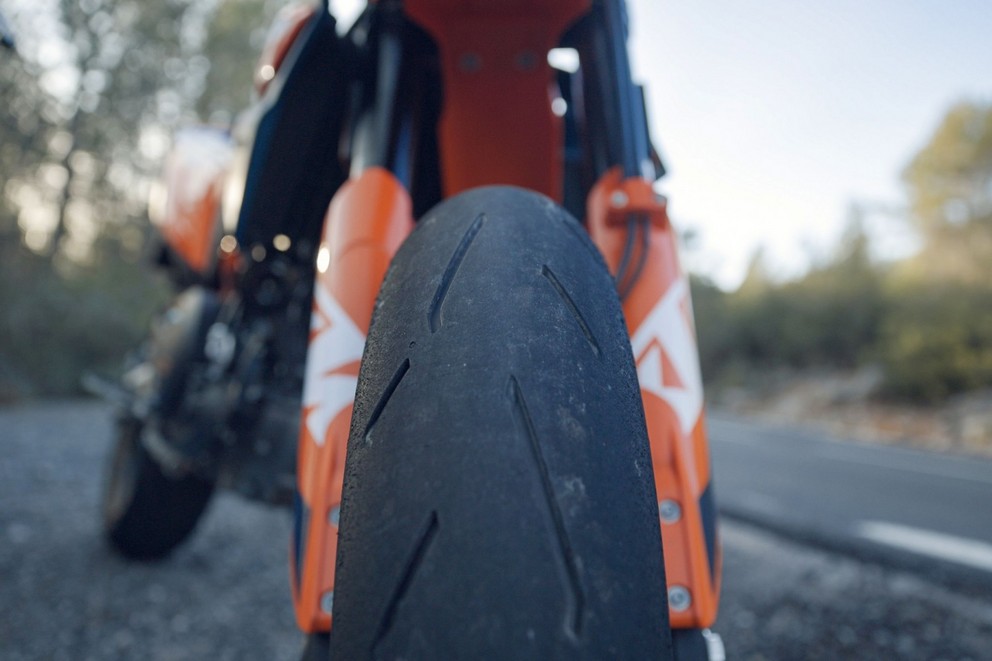 Ducati Hypermotard 698 Mono Alltags-Test 2024 - Bild 41