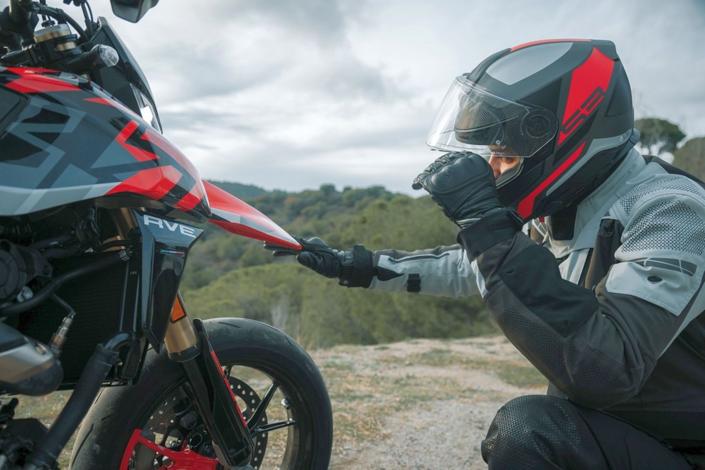 Teste do capacete de turismo desportivo Schuberth S3 - Imagem 14