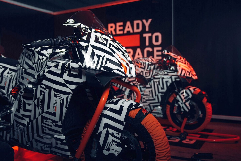 KTM 990 RC R - napokon pravi sportski motocikl za cestu! - Slika 33