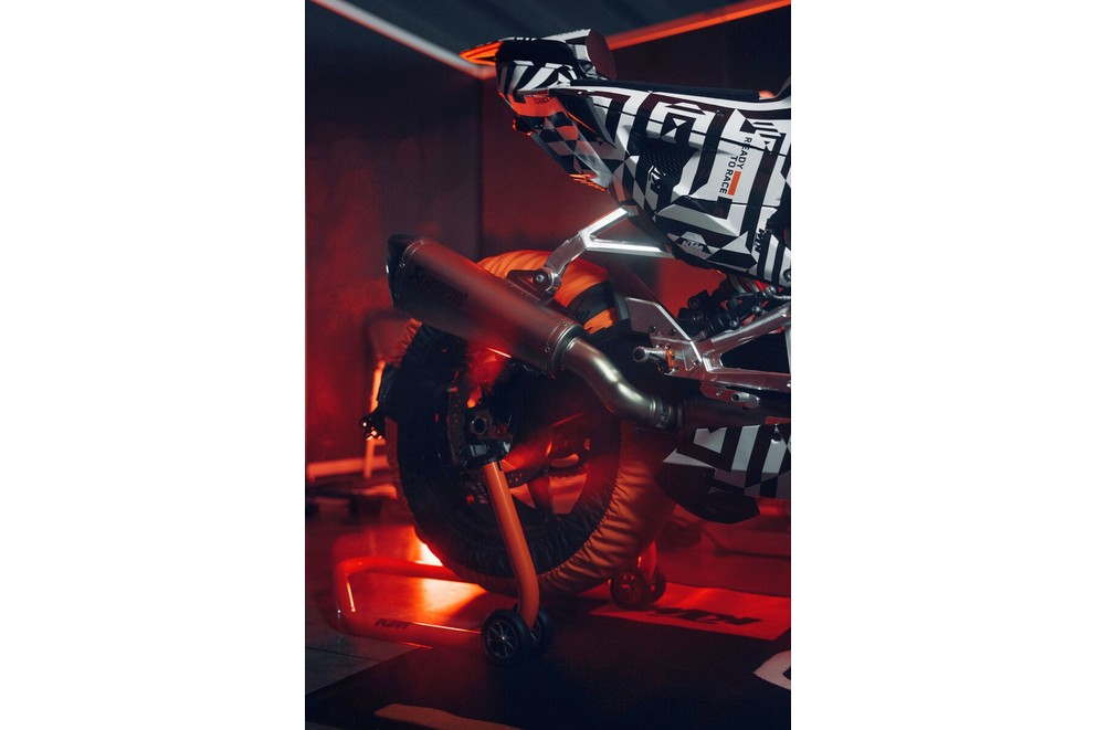 KTM 990 RC R - enfin la sportive pur-sang pour la route ! - Image 42
