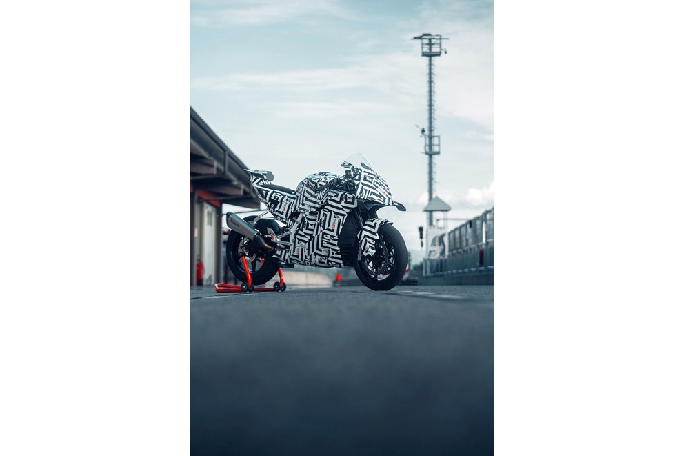 KTM 990 RC R - napokon pravi sportski motocikl za cestu! - Slika 44