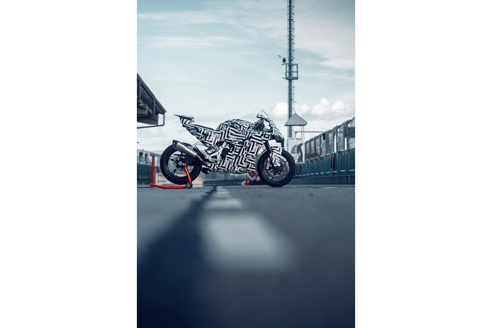 KTM 990 RC R - napokon pravi sportski motocikl za cestu! - Slika 22