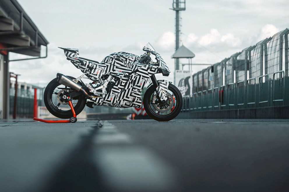 KTM 990 RC R - napokon pravi sportski motocikl za cestu! - Slika 26