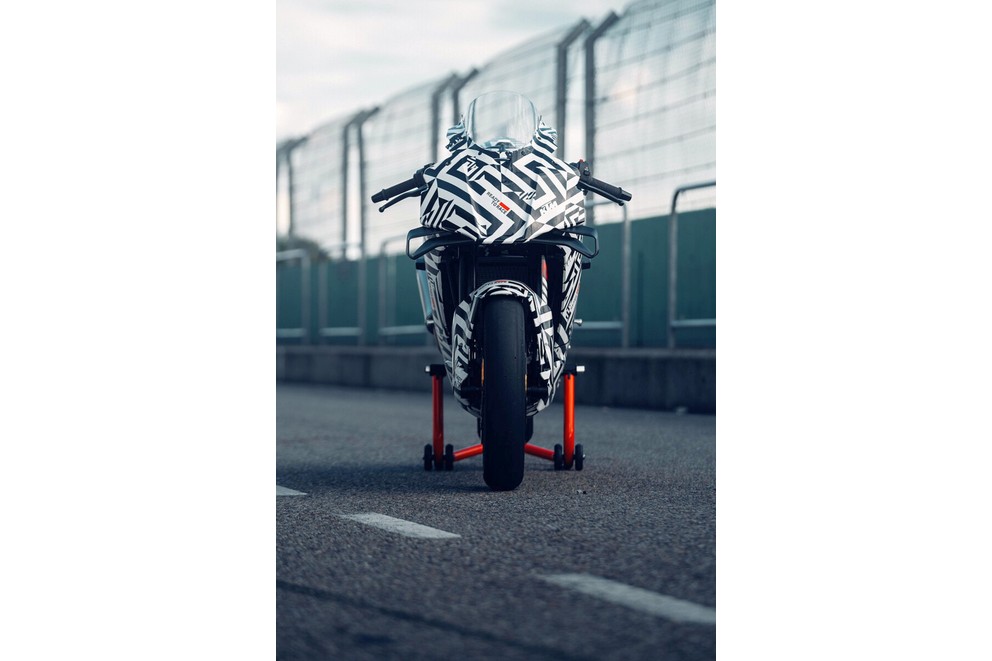 KTM 990 RC R - napokon pravi sportski motocikl za cestu! - Slika 5