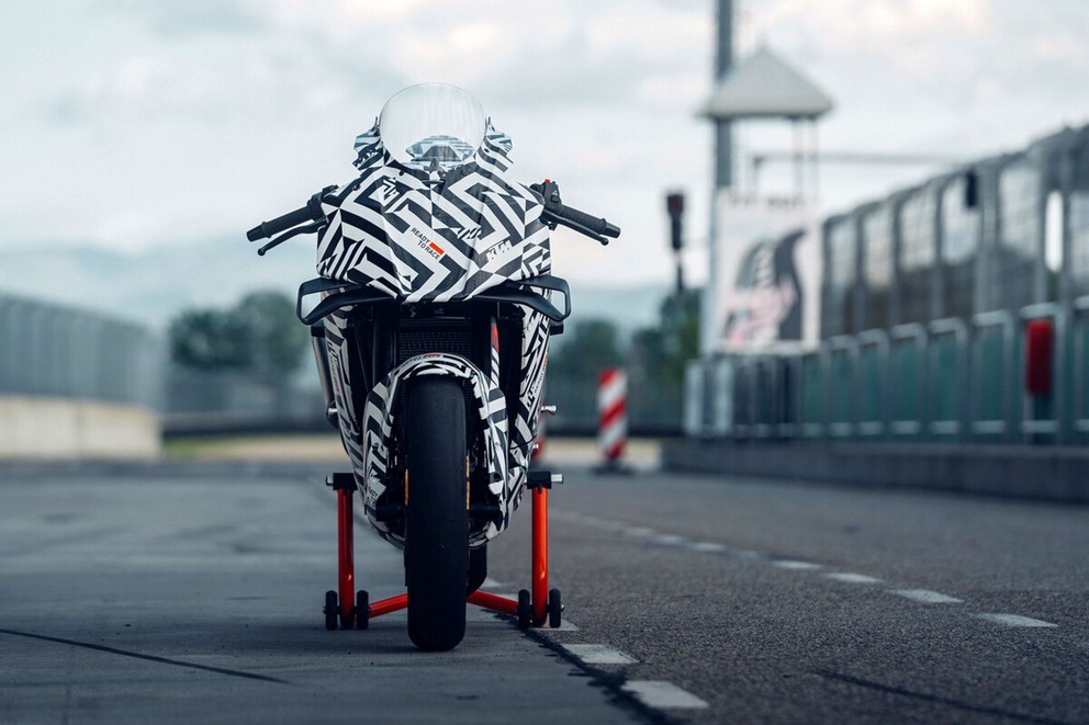KTM 990 RC R - napokon pravi sportski motocikl za cestu! - Slika 31