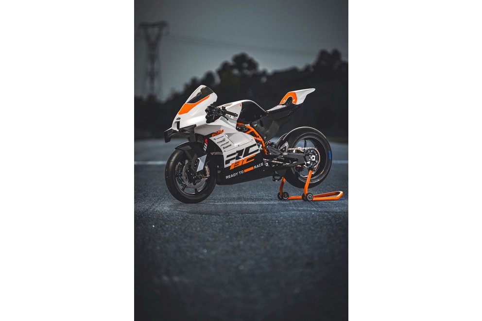 KTM RC 8C Test 2024 - really "Ready to Race"? - Image 9