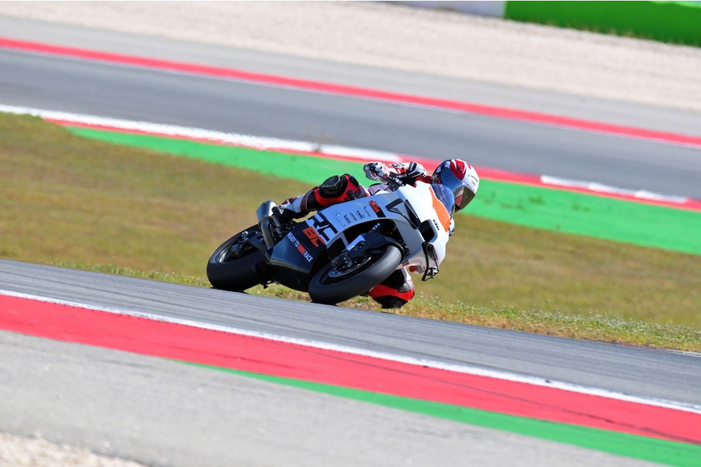 KTM RC 8C Test 2024 - really "Ready to Race"? - Image 11