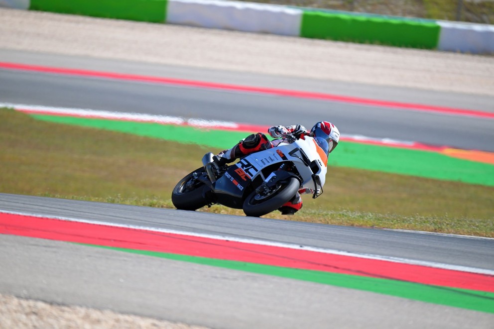 KTM RC 8C Test 2024 - really "Ready to Race"? - Image 16