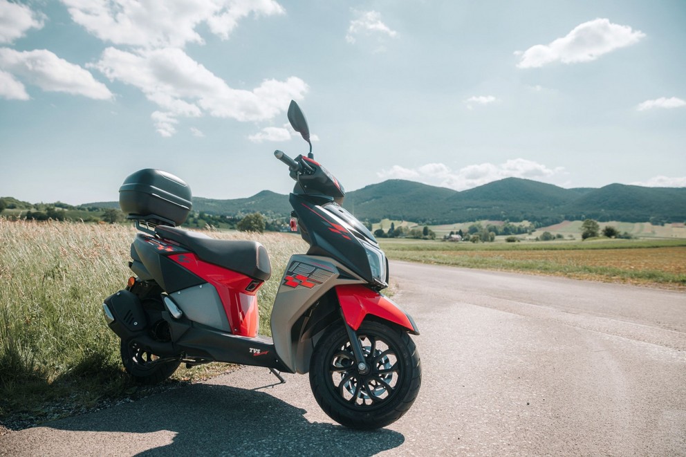 TVS NTORQ 125 Race Edition 2024 Test - Image 28