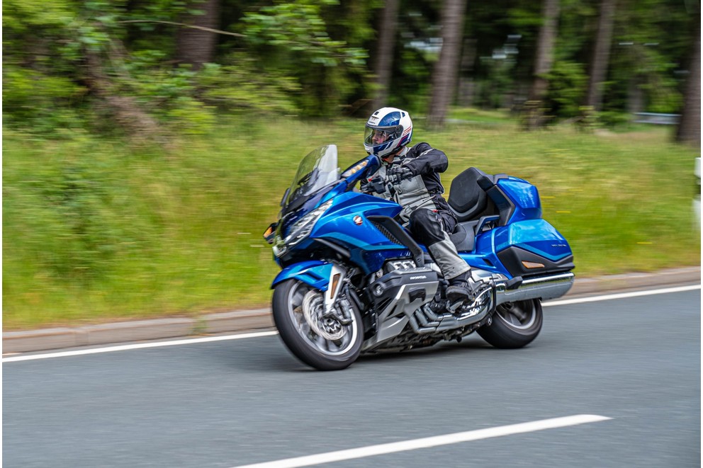 Touring Motorcycles 2024: The Best Models for Long Distances - Image 39