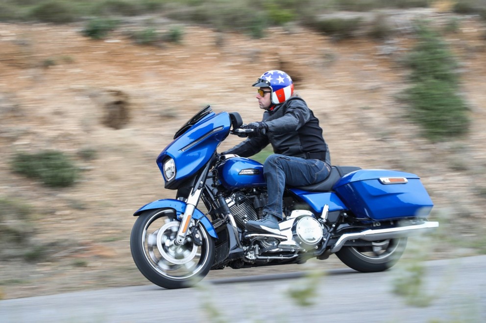 Touring Motorcycles 2024: The Best Models for Long Distances - Image 28