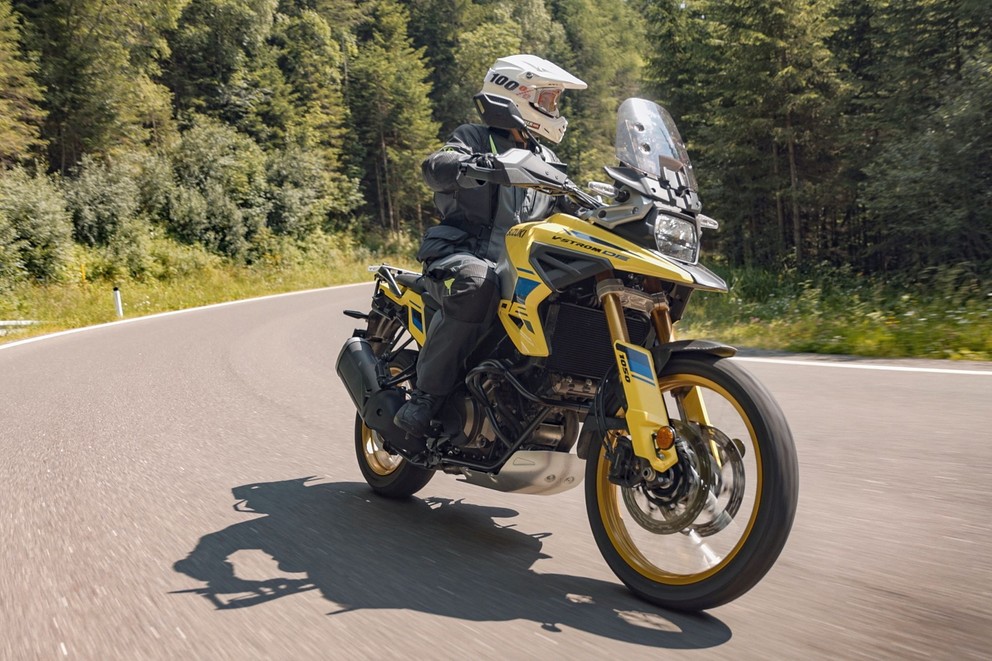 Prehľad: Stredná trieda adventure motorky 2024 - Obrázok 45