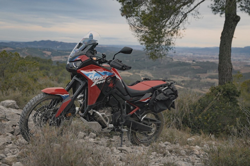 Prehľad: Stredná trieda adventure motorky 2024 - Obrázok 19