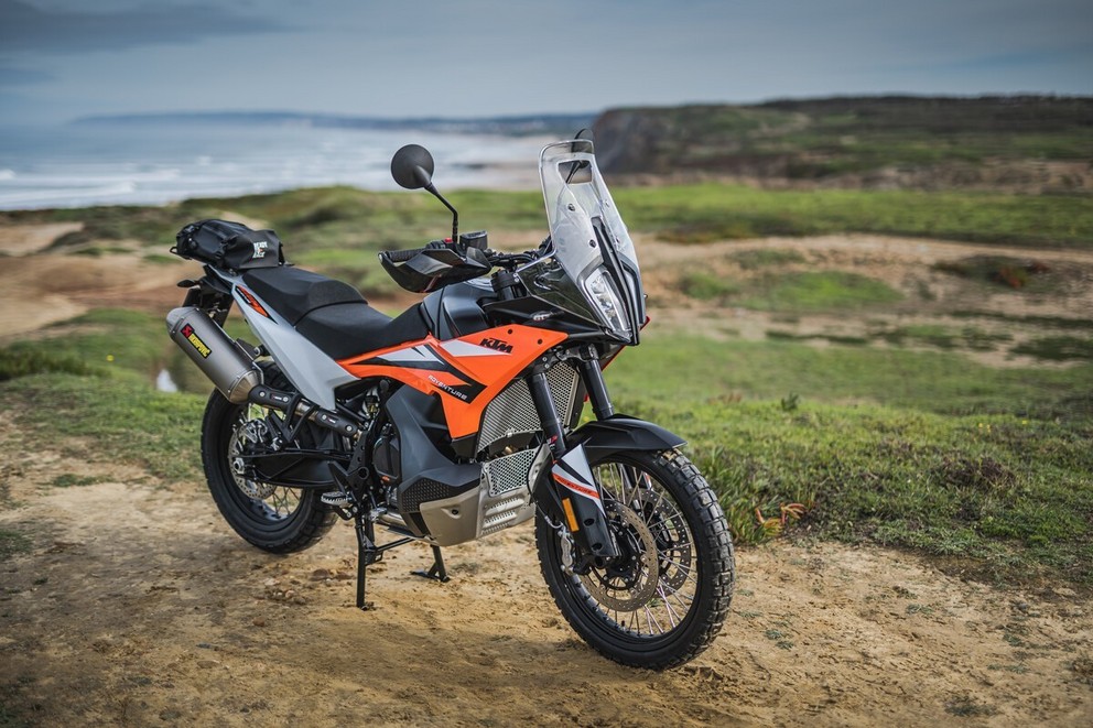 Overview: Mid-Range Adventure Bikes 2024 - Image 25