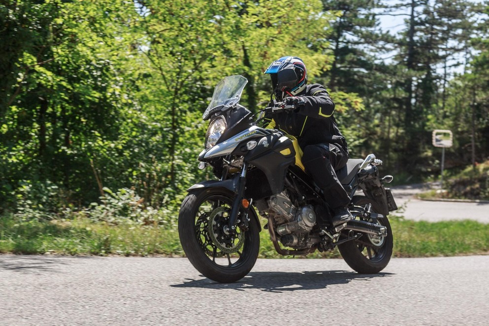 Prehľad: Stredná trieda adventure motorky 2024 - Obrázok 34