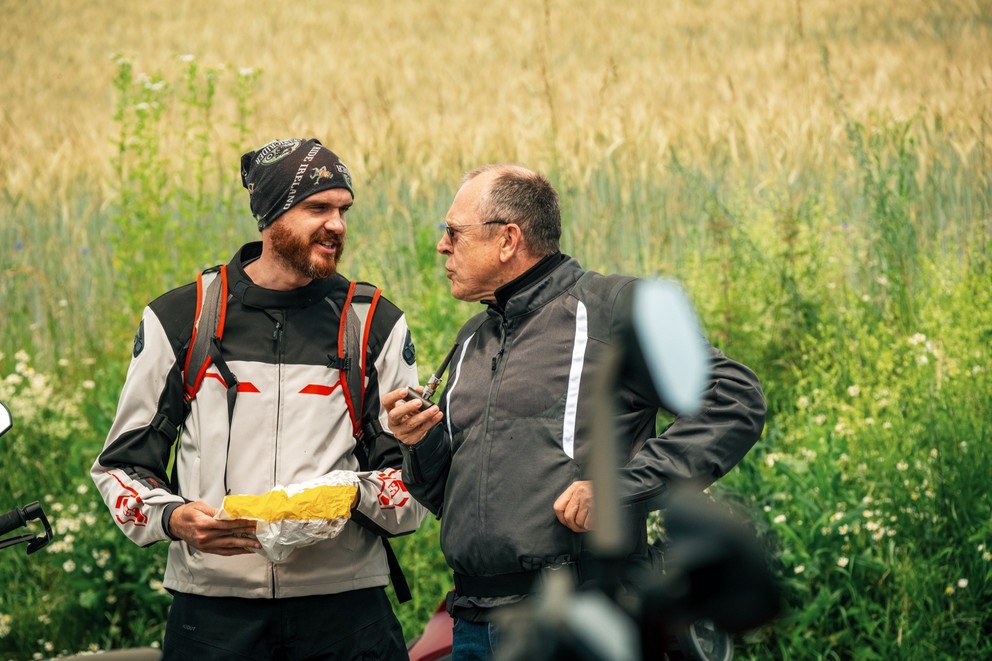 CF MOTO 450 NK - Wszechstronność i styl w teście - Obraz 58