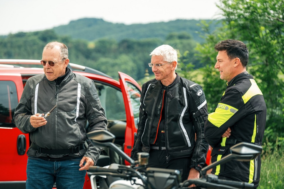 Nakedbike Test 2024 - 10 motoren in de test - Alle ervaringen in een oogopslag - afbeelding 45