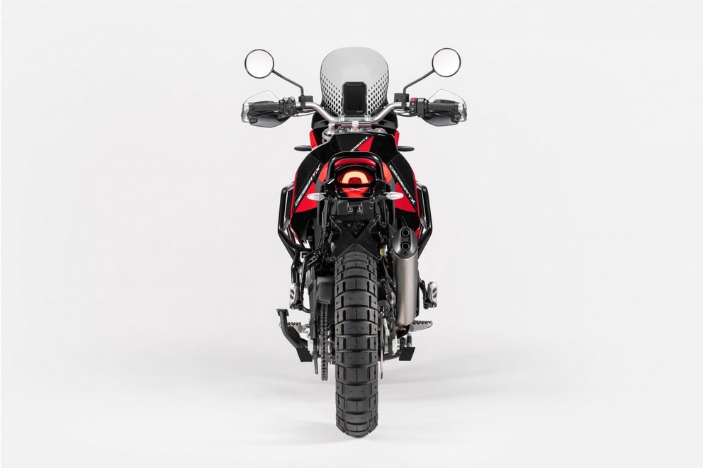 Ducati DesertX Discovery 2024 - Image 12