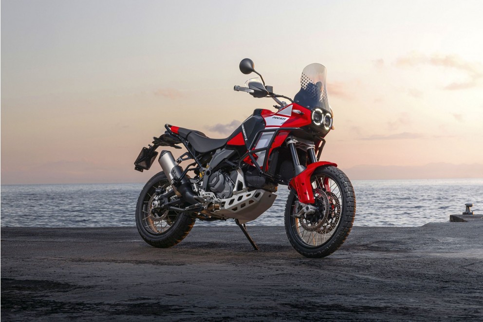 Ducati DesertX Discovery 2024 - Obrázek 1