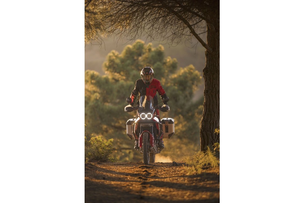 Ducati DesertX Discovery 2024 - Imagen 58