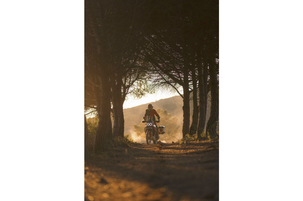 'Ducati DesertX Discovery 2024' - Slika 59