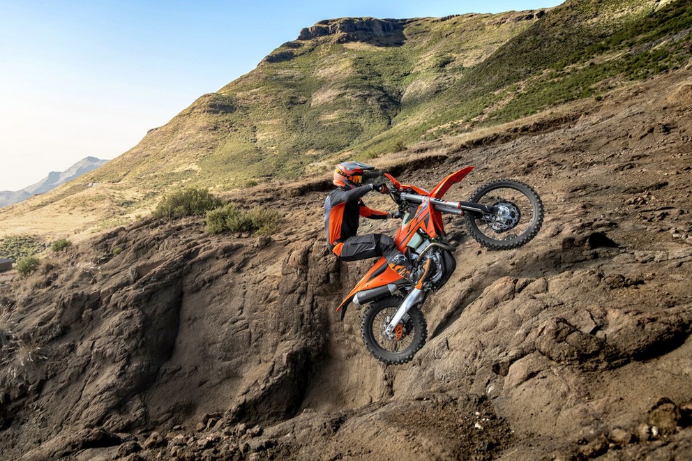 KTM EXC Modelleri 2025 - Enduro Yenilikleri - Resim 4