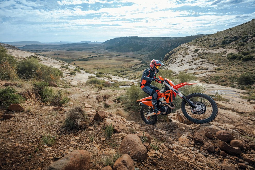 KTM EXC Modelleri 2025 - Enduro Yenilikleri - Resim 8