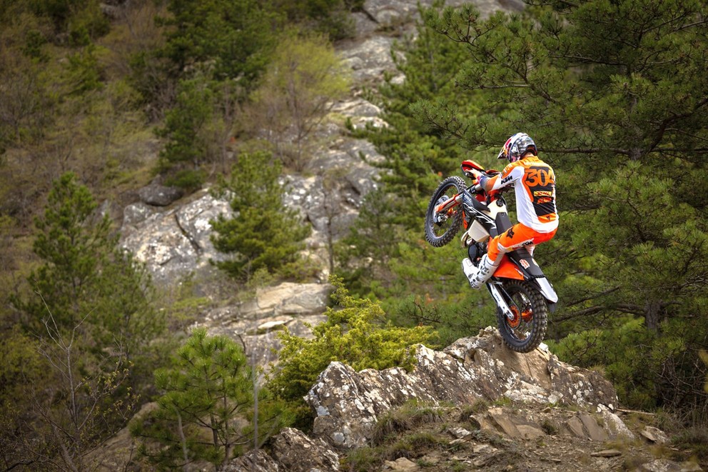 KTM 300 EXC HARDENDURO 2025 - Imagem 17