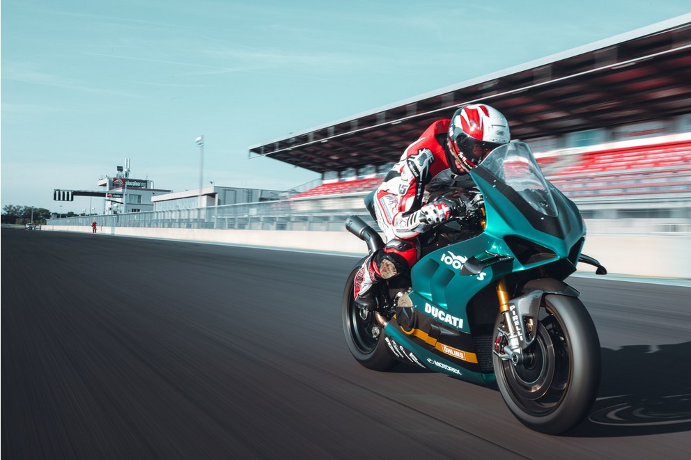 Ducati Panigale V4 Racebike Projekat 2024 - Слика 2