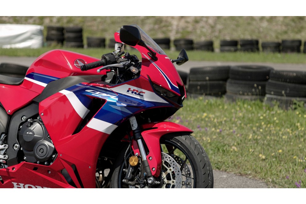 Honda CBR600RR 2024 tested on the twisty road - Image 15