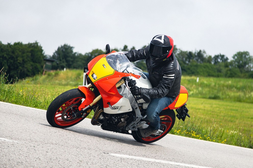 Yamaha XSR900 GP 2024 Test on the Country Road - Image 34