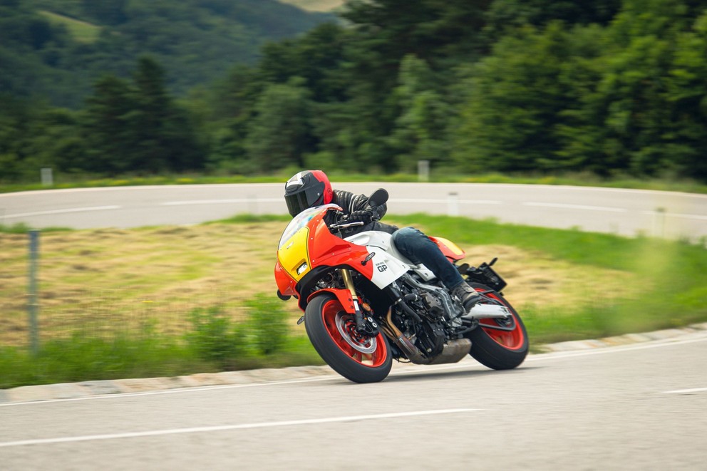 Yamaha XSR900 GP 2024 Test on the Country Road - Image 6