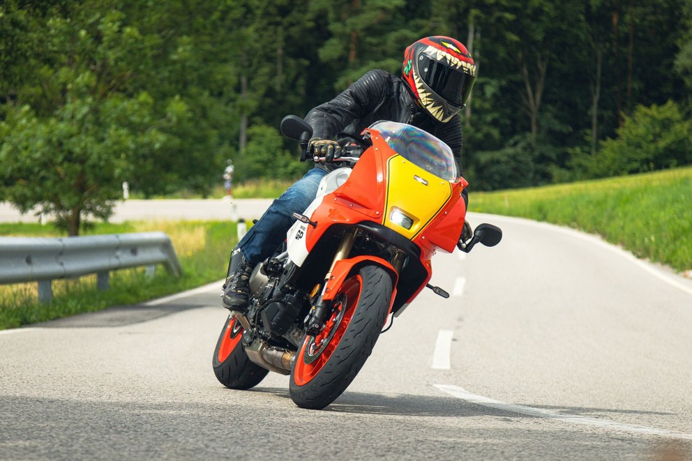 Yamaha XSR900 GP 2024 Test on the Country Road - Image 9