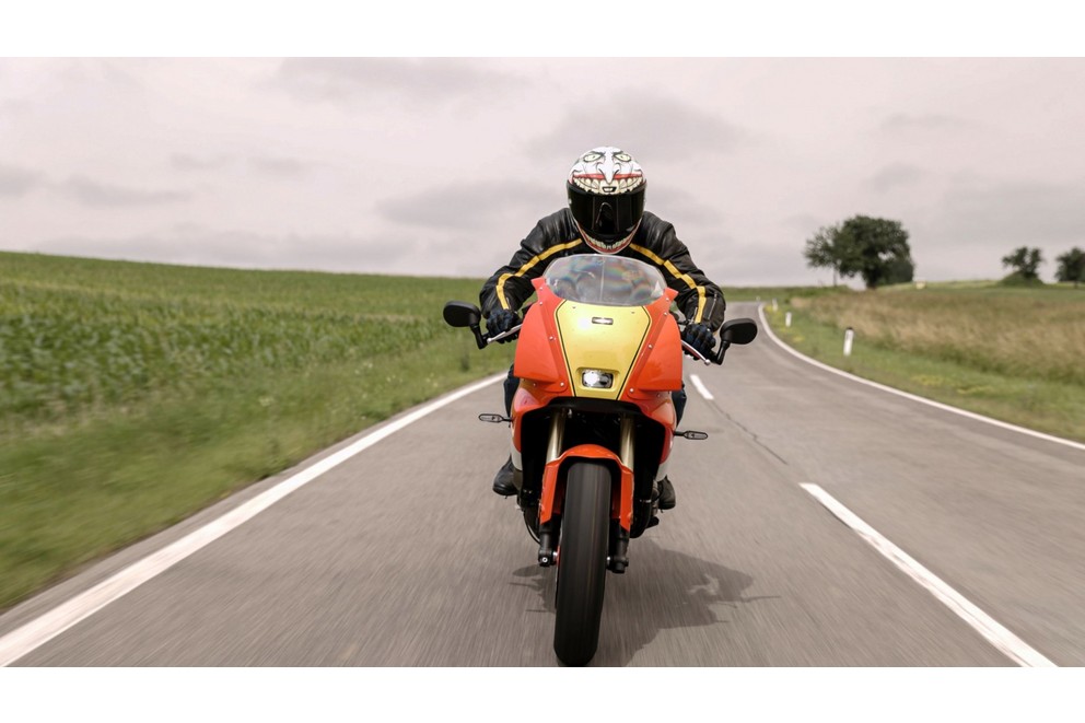 Yamaha XSR900 GP 2024 Test on the Country Road - Image 5