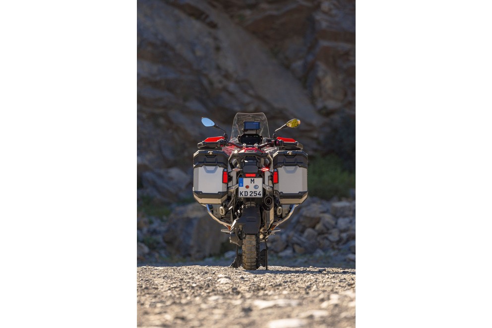 BMW R 1300 GS Adventure 2025 - Image 13