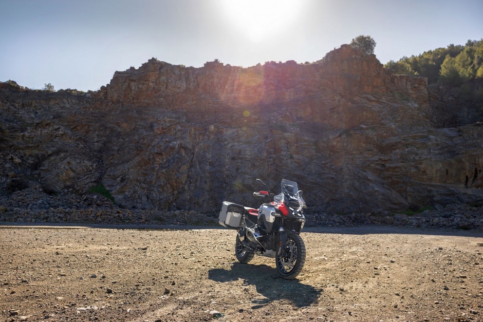 BMW R 1300 GS Adventure 2025 - Obraz 39