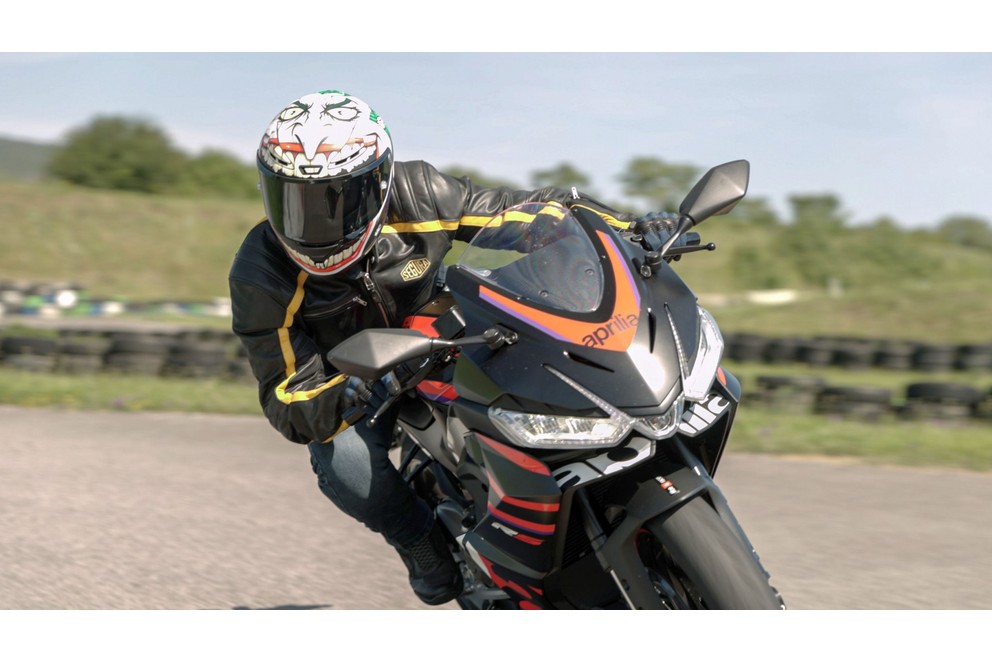 Aprilia RS 457 Test 2024 on the Supermoto track - Image 27