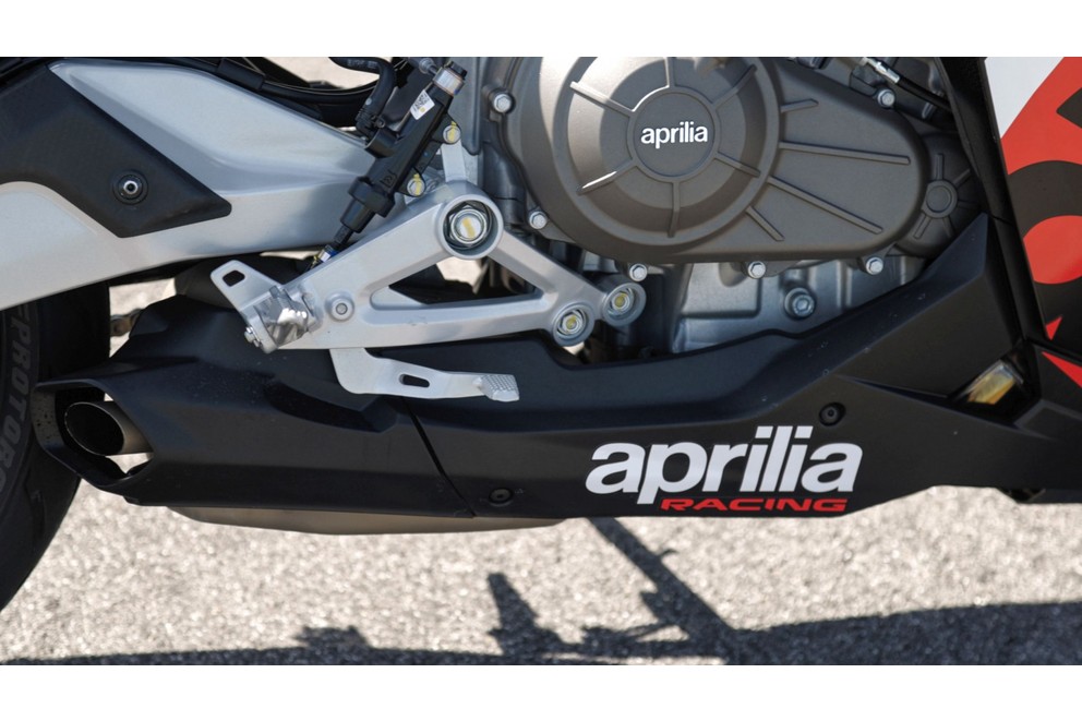 Aprilia RS 457 Test 2024 on the Supermoto track - Image 31