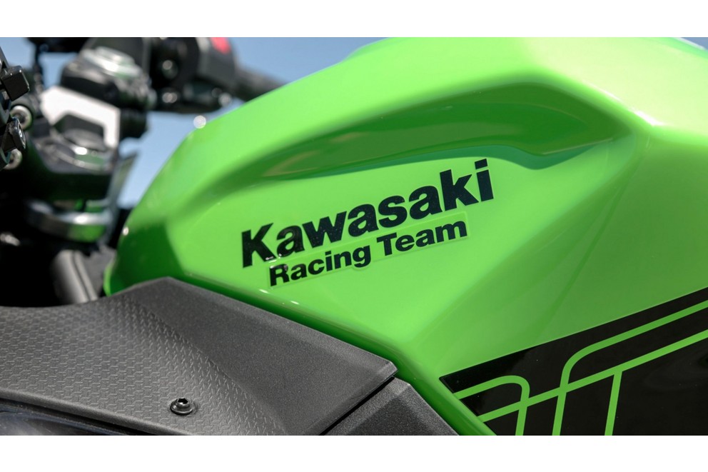 Kawasaki Ninja 500 SE Test 2024: Přátelský sportovec pro začátečníky s licencí A2 - Obrázek 48