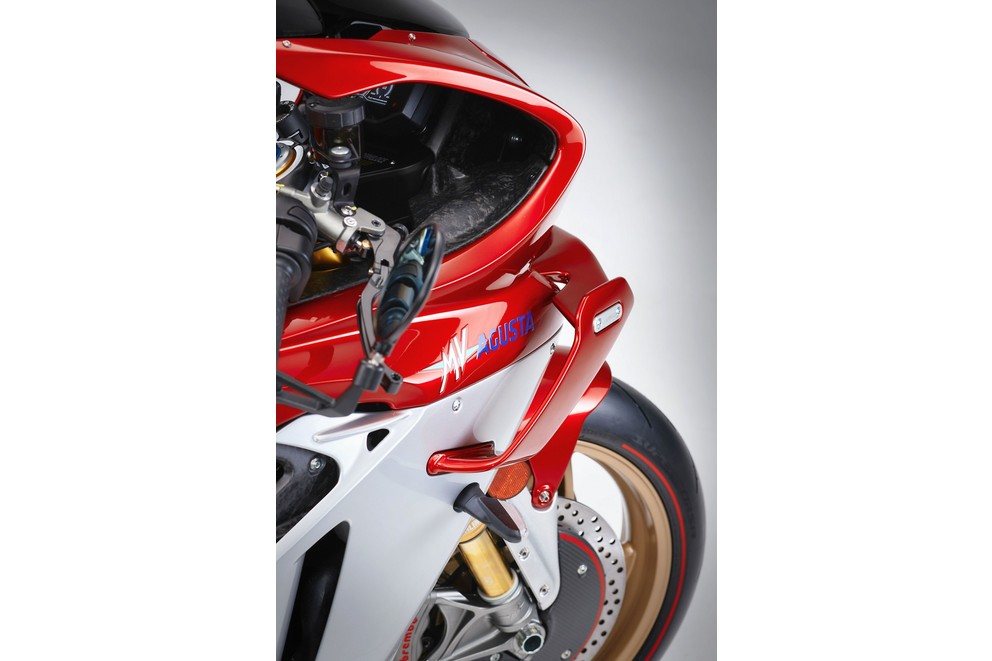 MV Agusta Superveloce 1000 Serie Oro 2024 - Imagen 25