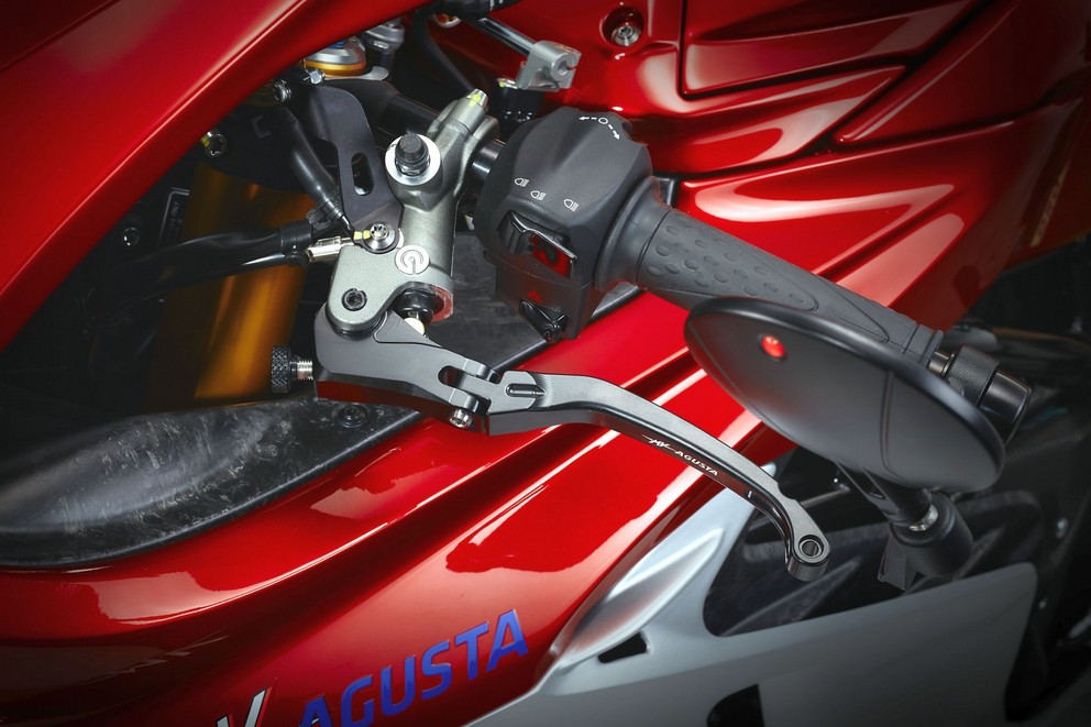 MV Agusta Superveloce 1000 Serie Oro 2024 - Resim 84